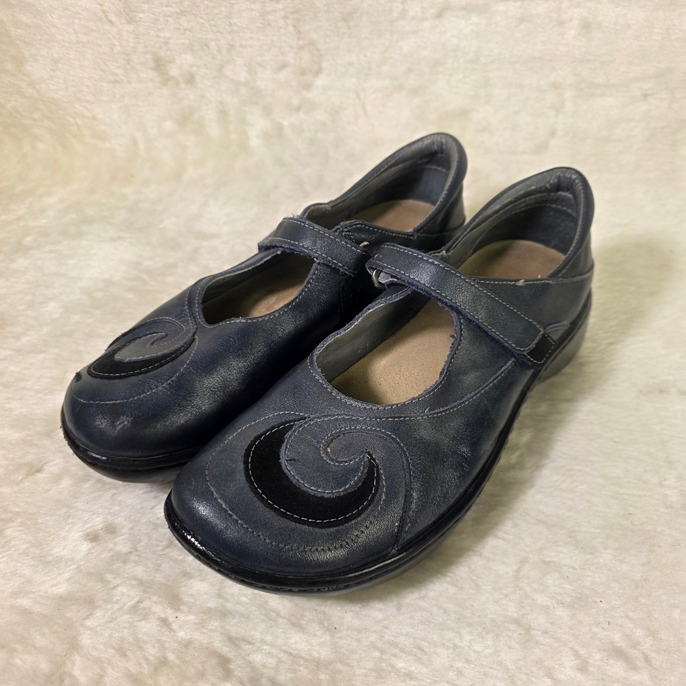 Naot Sea Mary Jane Loafers Blue Leather Swirl Embroidery Women 40 9